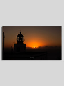 Leuchturm in Madeira bei Sonnenuntergang